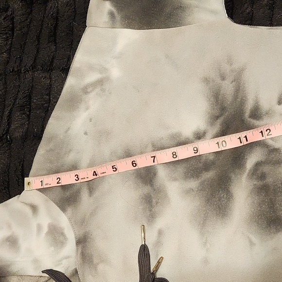 Rue 21 - SM Gray/White Cloudy Day Tie Dye Cropped Hoodie - Picture 7 of 10